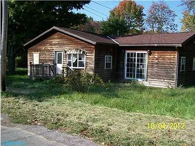 13009 King Rd NE photo 1