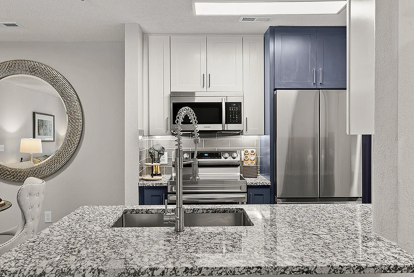 83 Reserve — Photo 4
