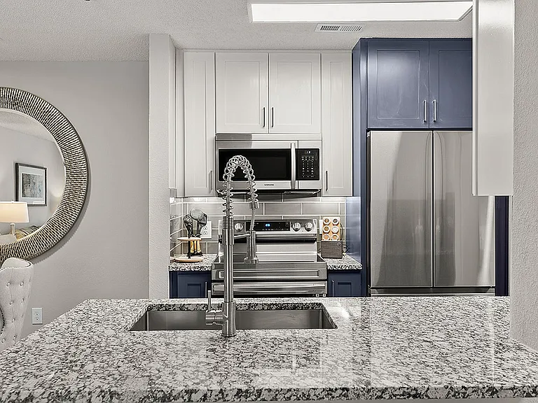 83 Reserve — Photo 4