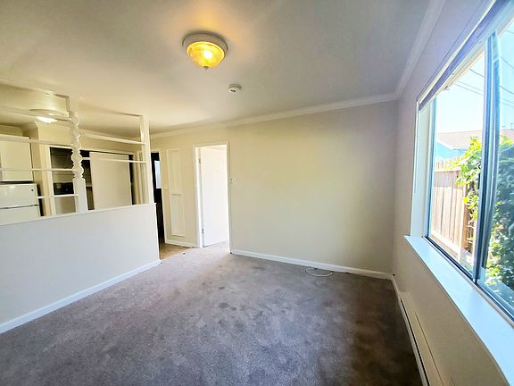 3rd image of 725A Ocean View Ave