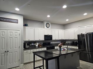 410 Villa Point Dr, Stockton, CA