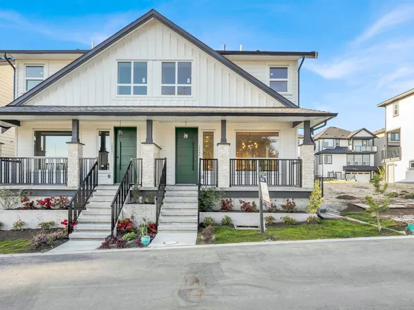 16487 20th Ave, Surrey, BC V3Z 9M8
