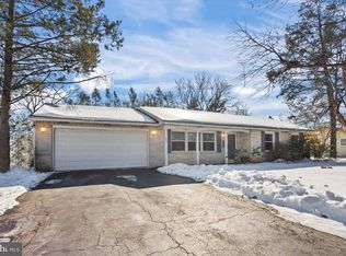 962 W Areba Ave, Hershey, PA 17033