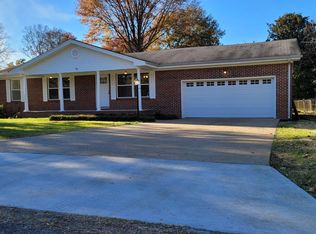 22 Delores Dr, Fort Oglethorpe, GA 30742