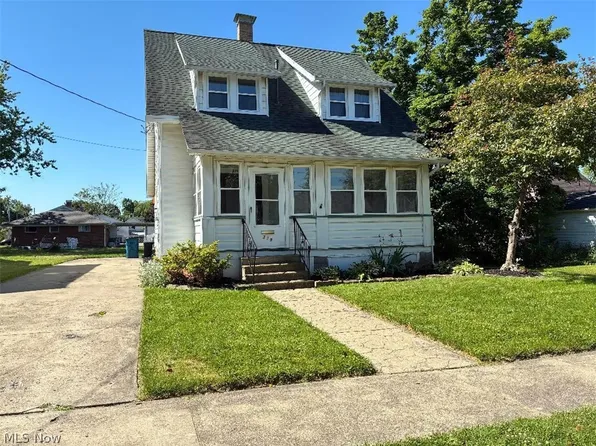 319 Forsythe Ave, Girard, OH 44420