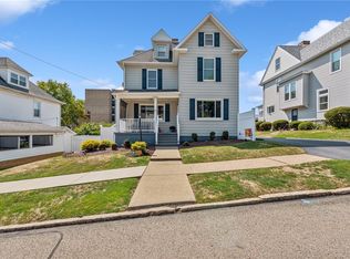 817 Mulberry St, Scottdale, PA 15683
