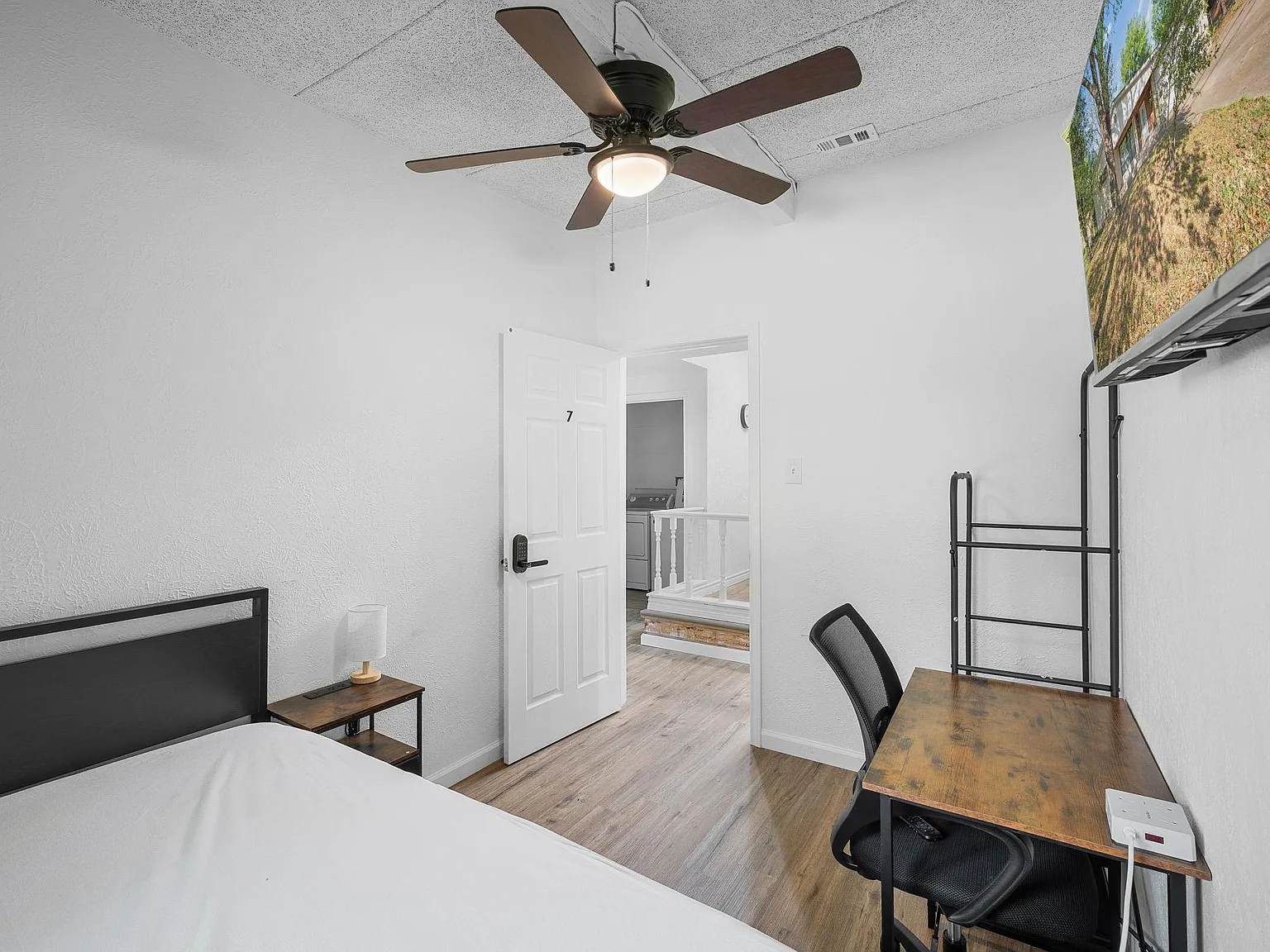 4 bed, 3.0 bath, 2813 sqft, $754 — Photo 1