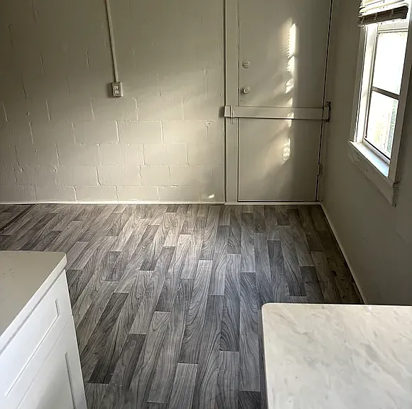 1005 W Arch St #D — Photo 9