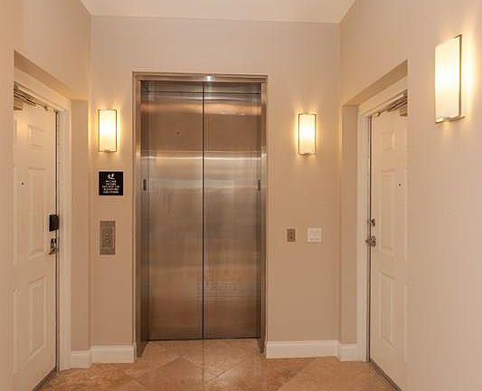 4th image of 200 Oceancrest Dr #452B