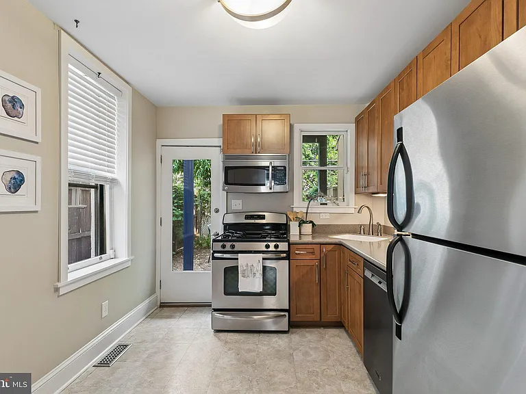 621 S Bambrey St — Photo 15