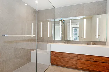 Rented by R New York