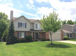 1061 Tartan Ln, Commerce Township, MI 48390
