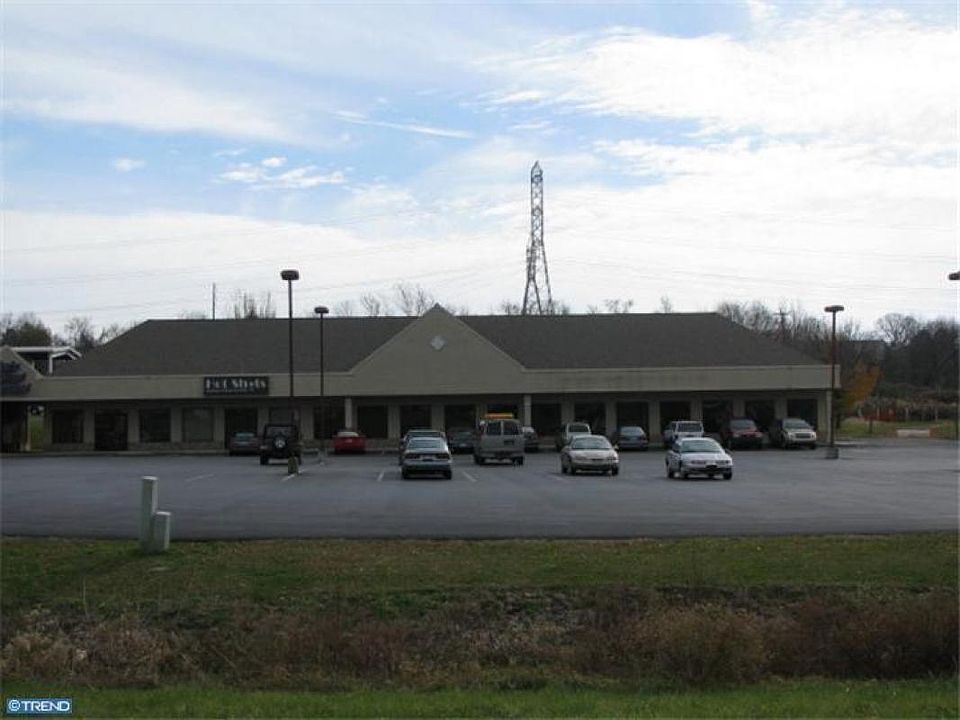 2nd image of 10 Wingco Ln