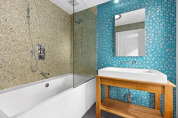 Rented by Compass | media 44