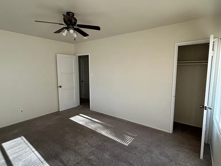 506 W Riggin St #1/2 — Photo 10