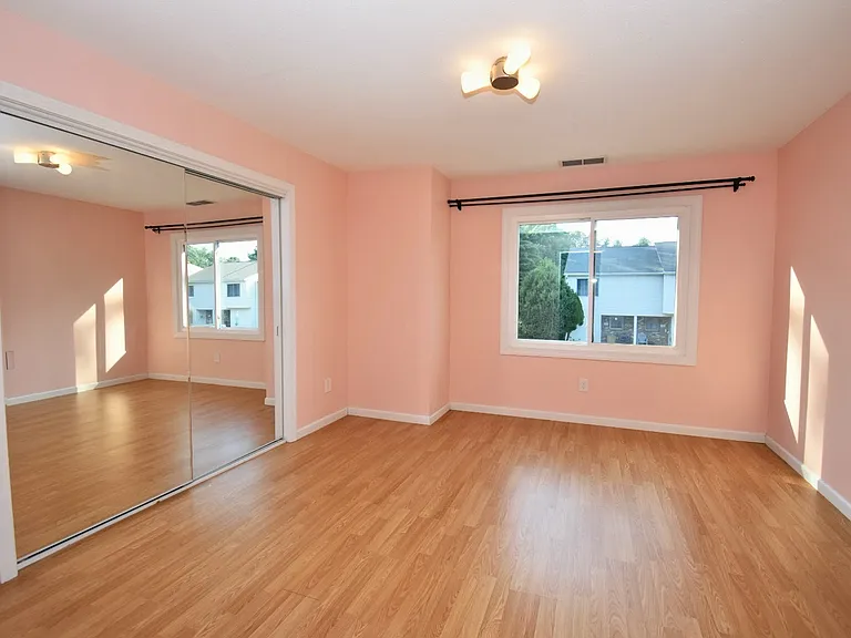 410 Emmett St #77 — Photo 9