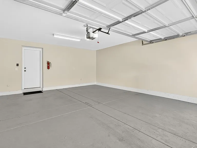 6255 W Arby Ave #117 — Photo 33