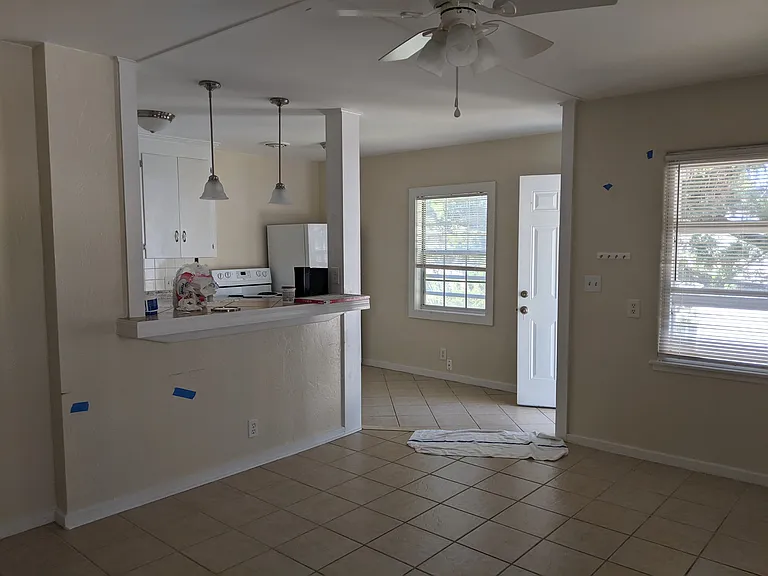 127 W Gardiner Ct #2 — Photo 3