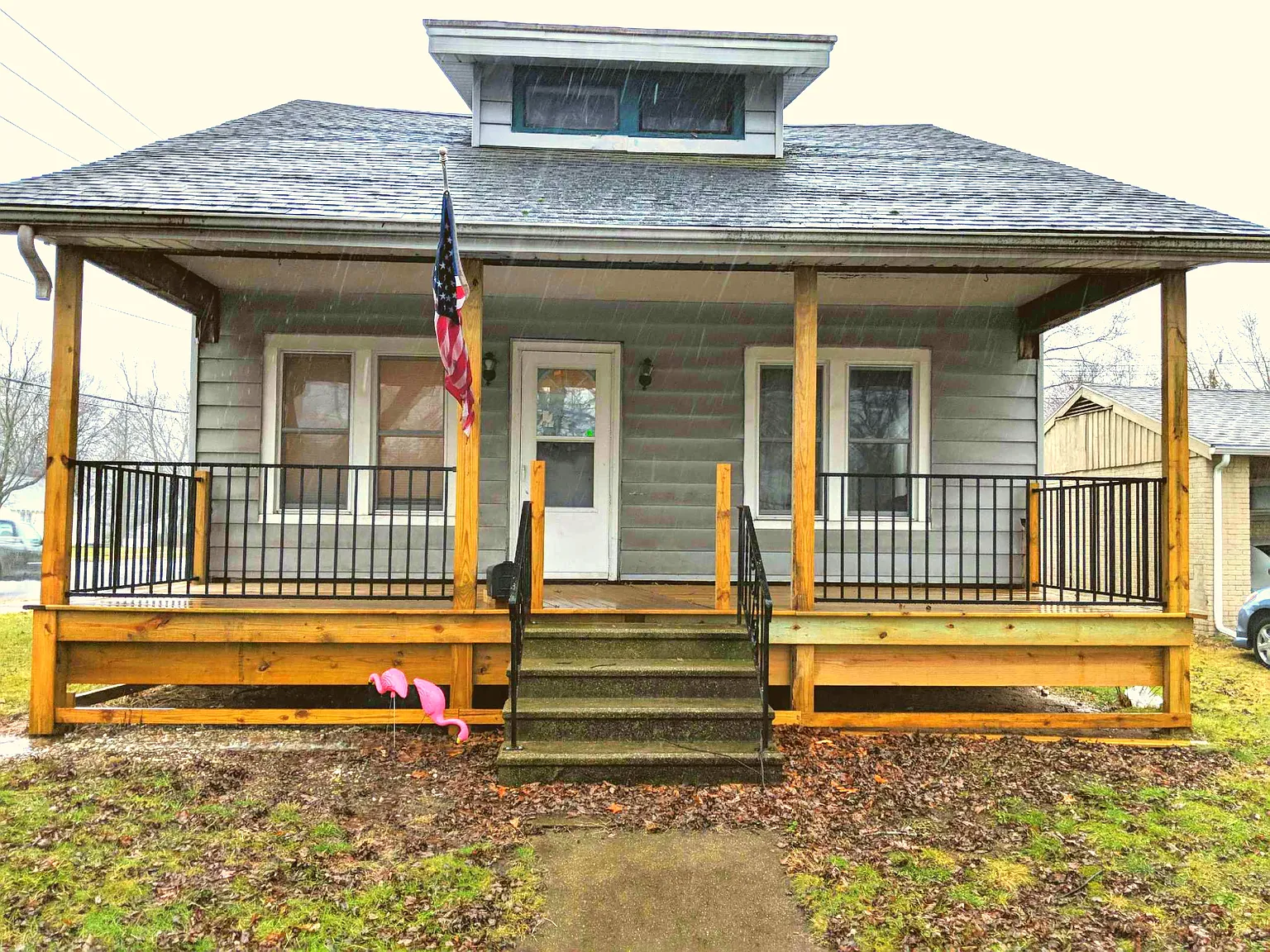 827 S Hooker Ave photo 1