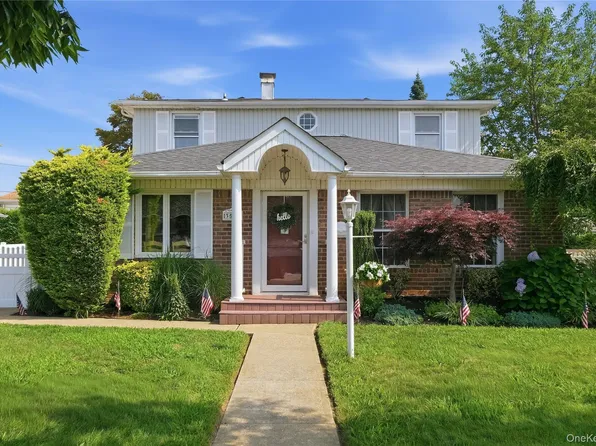 3573 Wyanet Street, Seaford, NY 11783