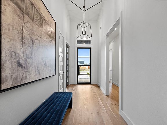 3rd image of 3808 SW Centric Ave