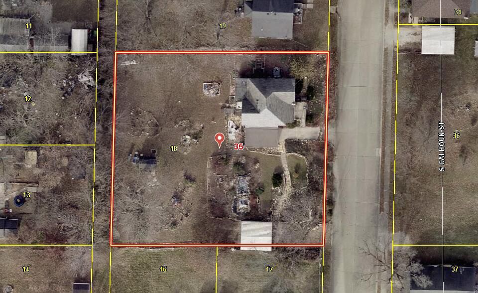 2nd image of 1301 S Calhoun St