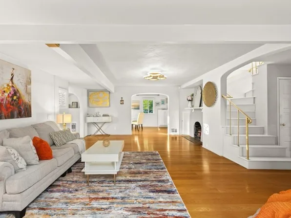 494 Auburn Ave, Sierra Madre, CA 91024