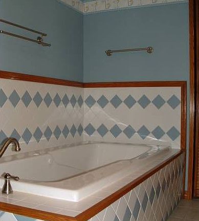 4th image of 561 W 39th St
