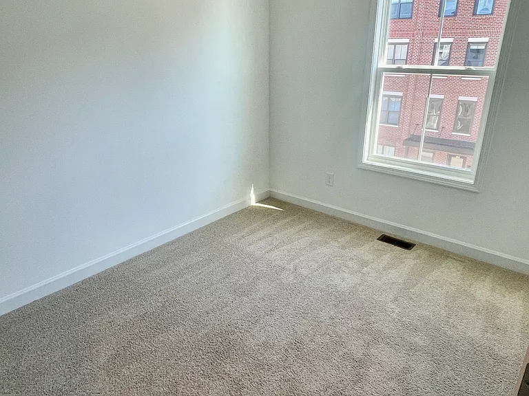 209 N Broad St — Photo 22