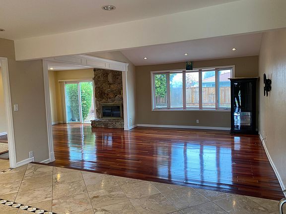 4th image of 3091 Lismore Ct