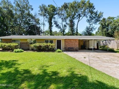 1912 Woodmont St, Pascagoula, MS, 39567