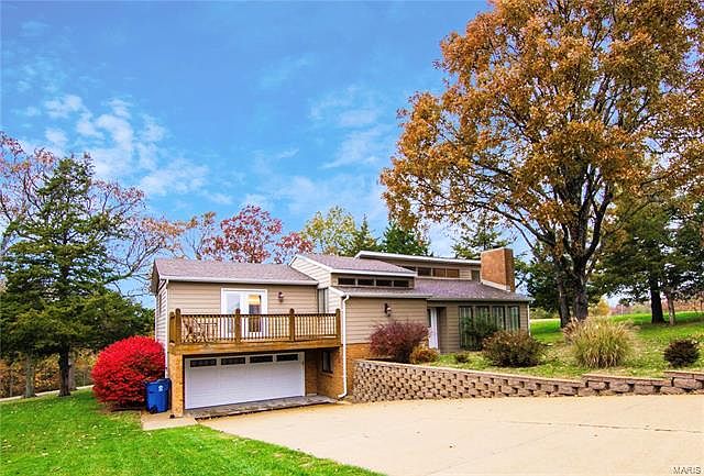 1st image of 9 Bogey Ln