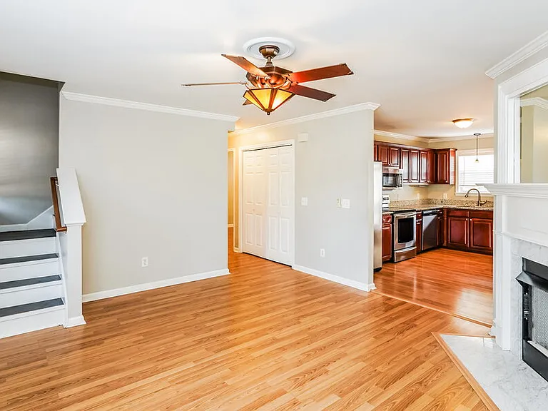 100 Homestead Ln — Photo 6