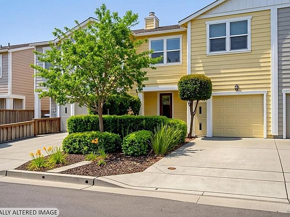 2nd image of 924 Aston Avenue