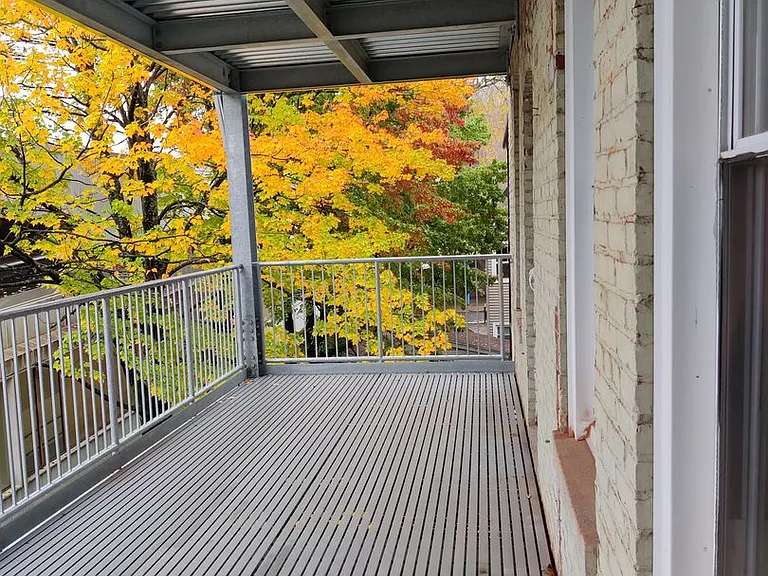 8 Barrows St #1E — Photo 25