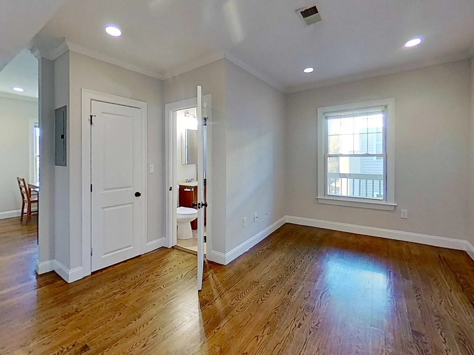 2 bed, $3,050 — Photo 4