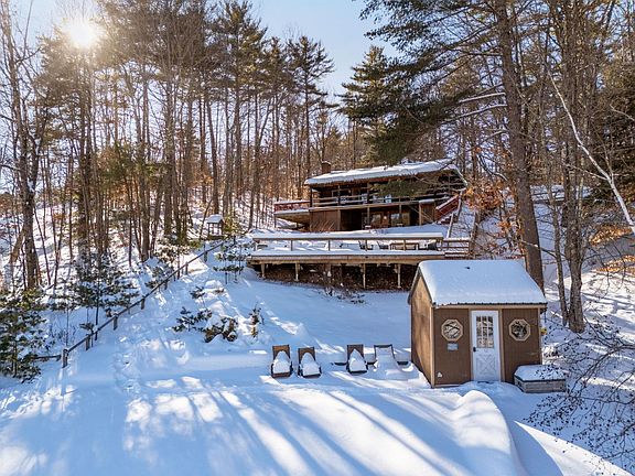 3rd image of 62 Thoreau Trail