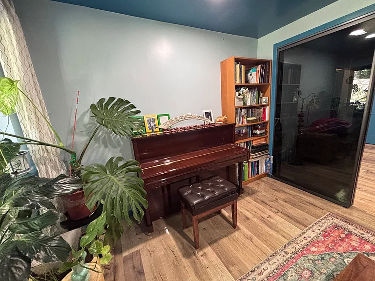348 Central Park Ave #C16 — Photo 13