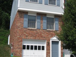 701 Timberidge Dr, Bethel Park, PA