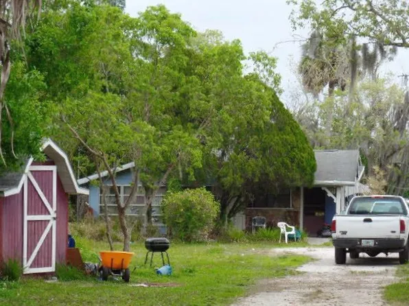 2209 51st Blvd E, Bradenton, FL 34208