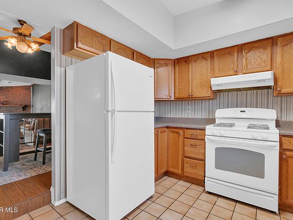 5th image of 5117 Temple Ct