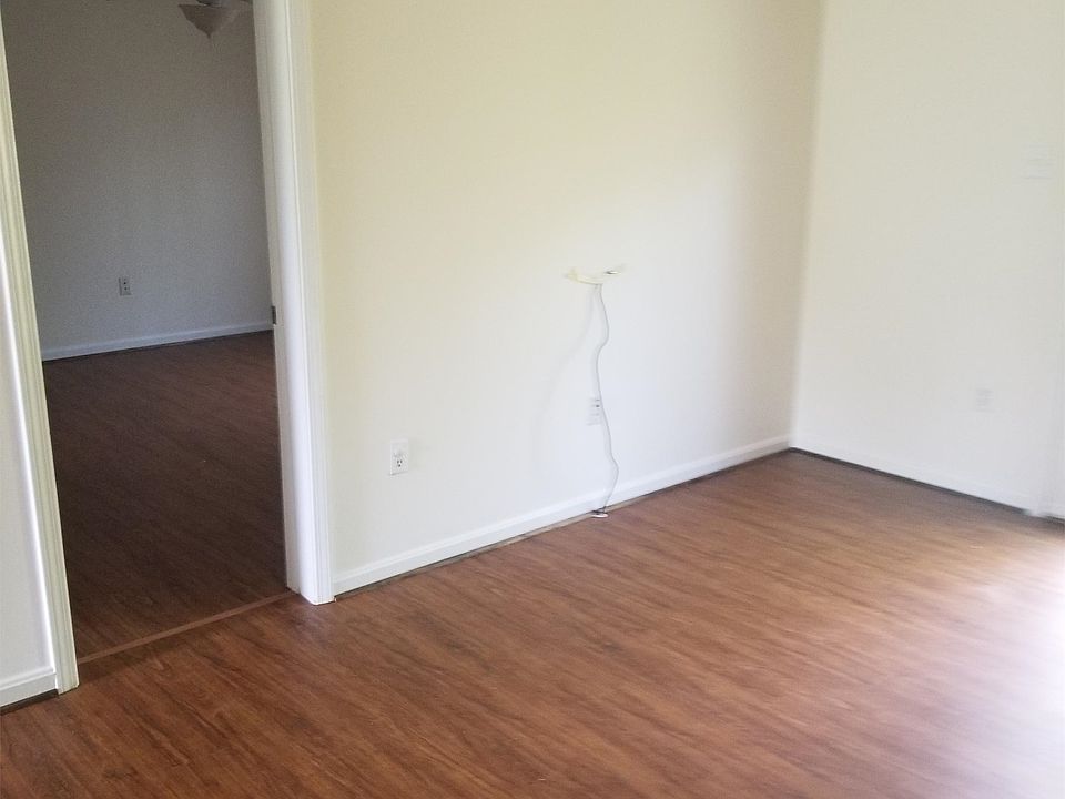 1st image of 1455 Cedar Dr