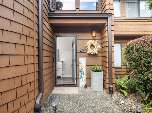 11500 NE 128th Street #47, Kirkland, WA 98034