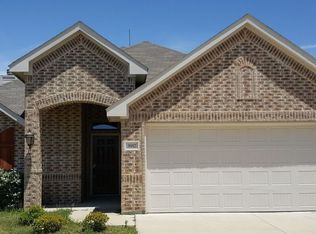 3917 Cloud Cover Rd, Roanoke, TX 76262