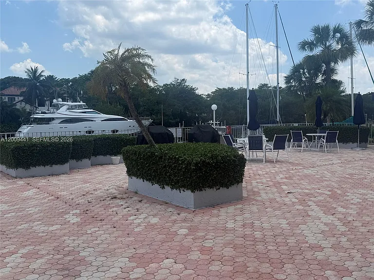 100 Edgewater Dr #236 — Photo 11