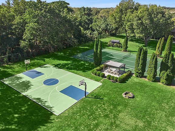 4th image of 110 Halsey Ln