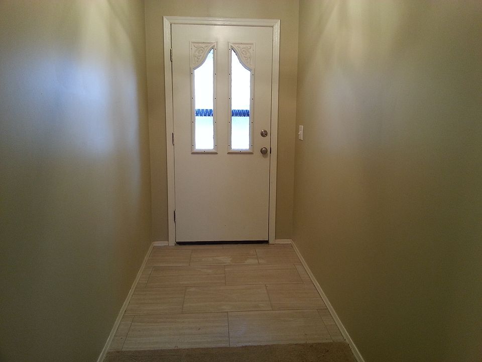 1st image of 702 S Biscay Ln
