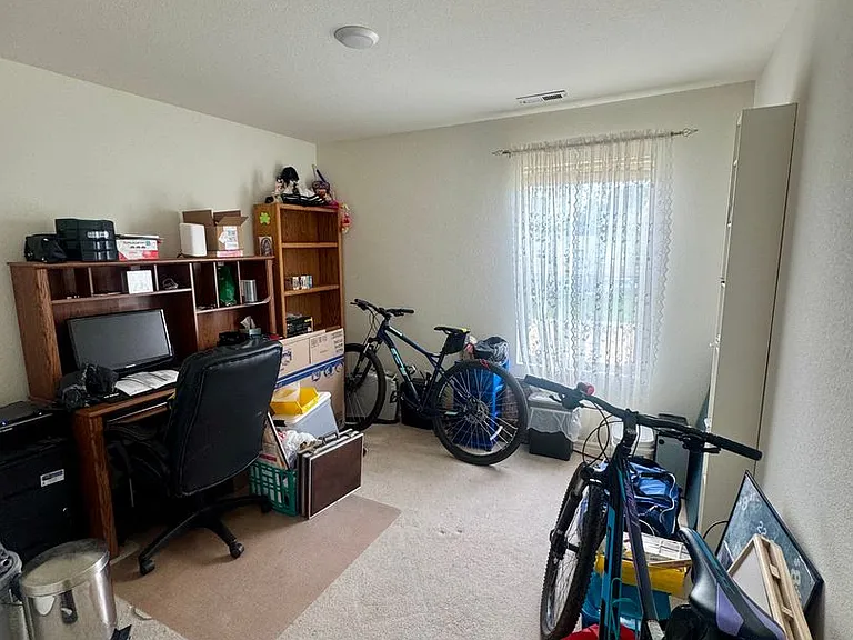 392 Ellers Grv — Photo 11