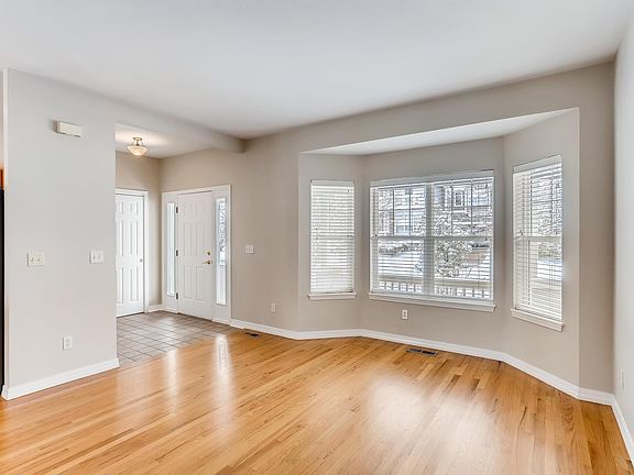 Living room, Entryway