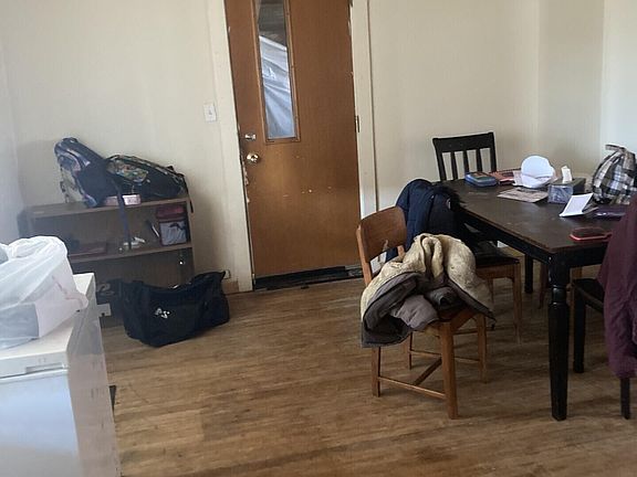 4th image of 81 Hogan Rd